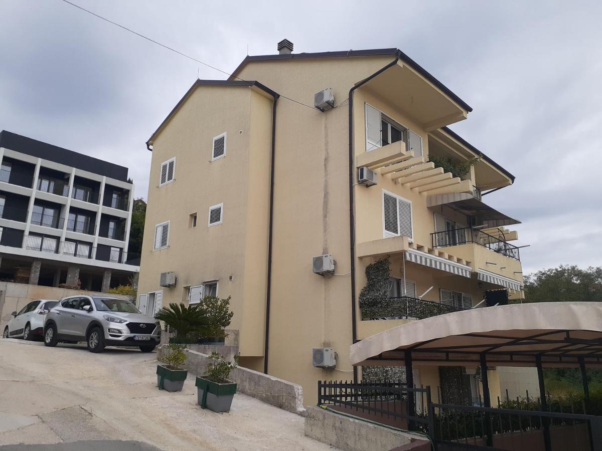 Apartmani Irena Τίβατ Εξωτερικό φωτογραφία